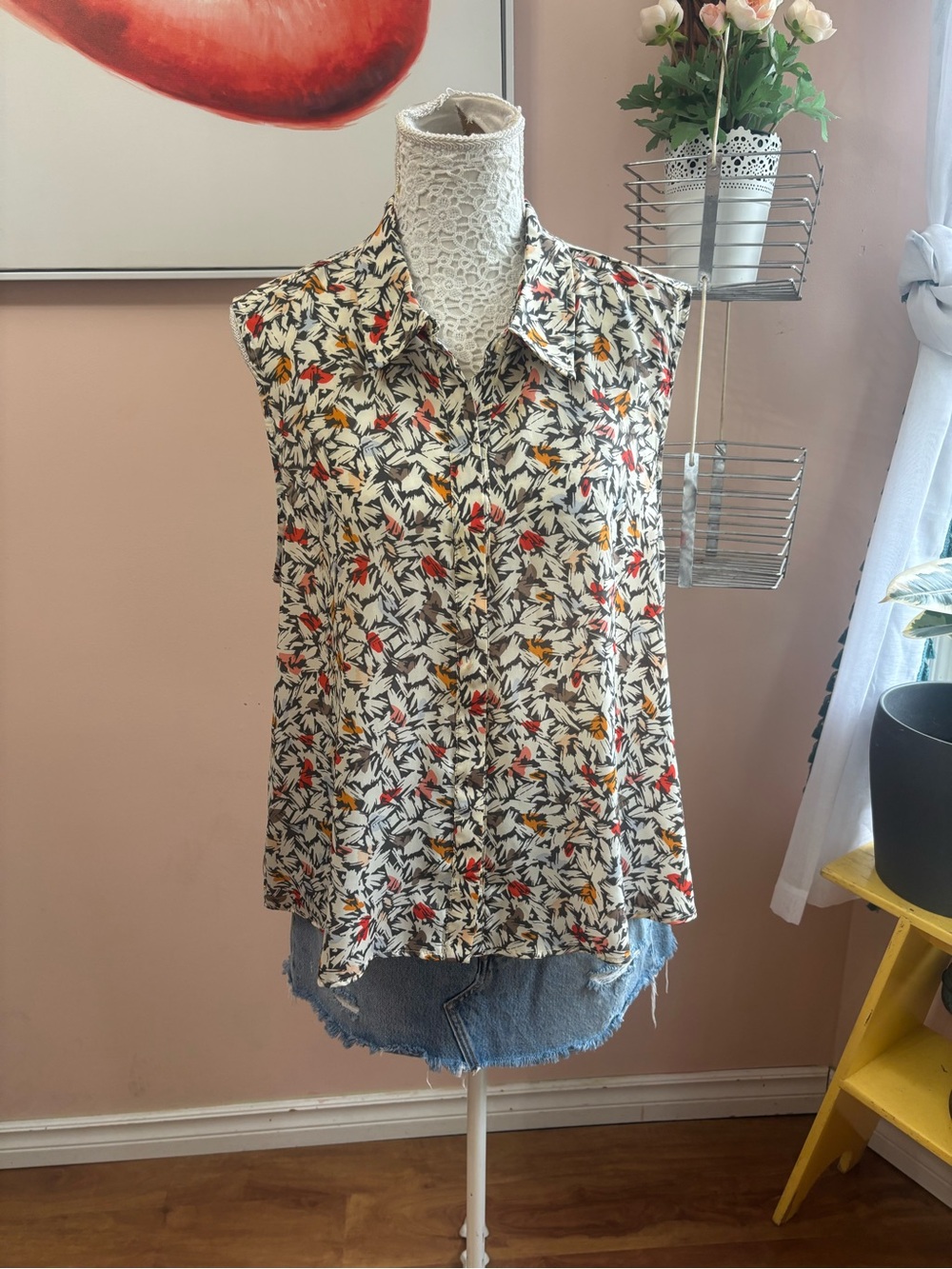BCBGeneration Cream Sleeveless Button-Down Top with Red & Yellow Floral Print